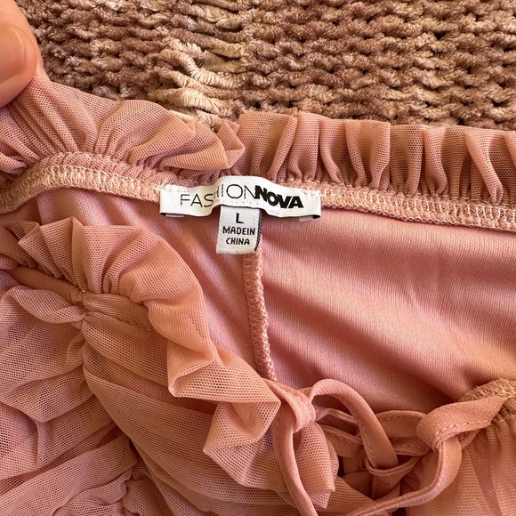 • Mesh Ruched Fashion Nova Dress • - Picture 2 of 3